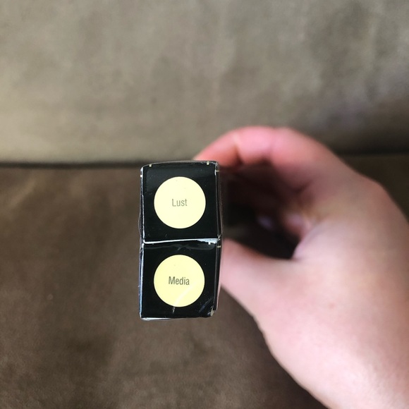 ‼️NIB‼️ Illamasqua Beauty Bundle - Picture 3 of 6